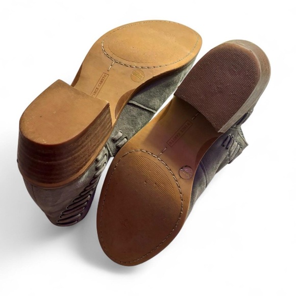 Vince Camuto Ankle Boosts - Picture 2 of 3